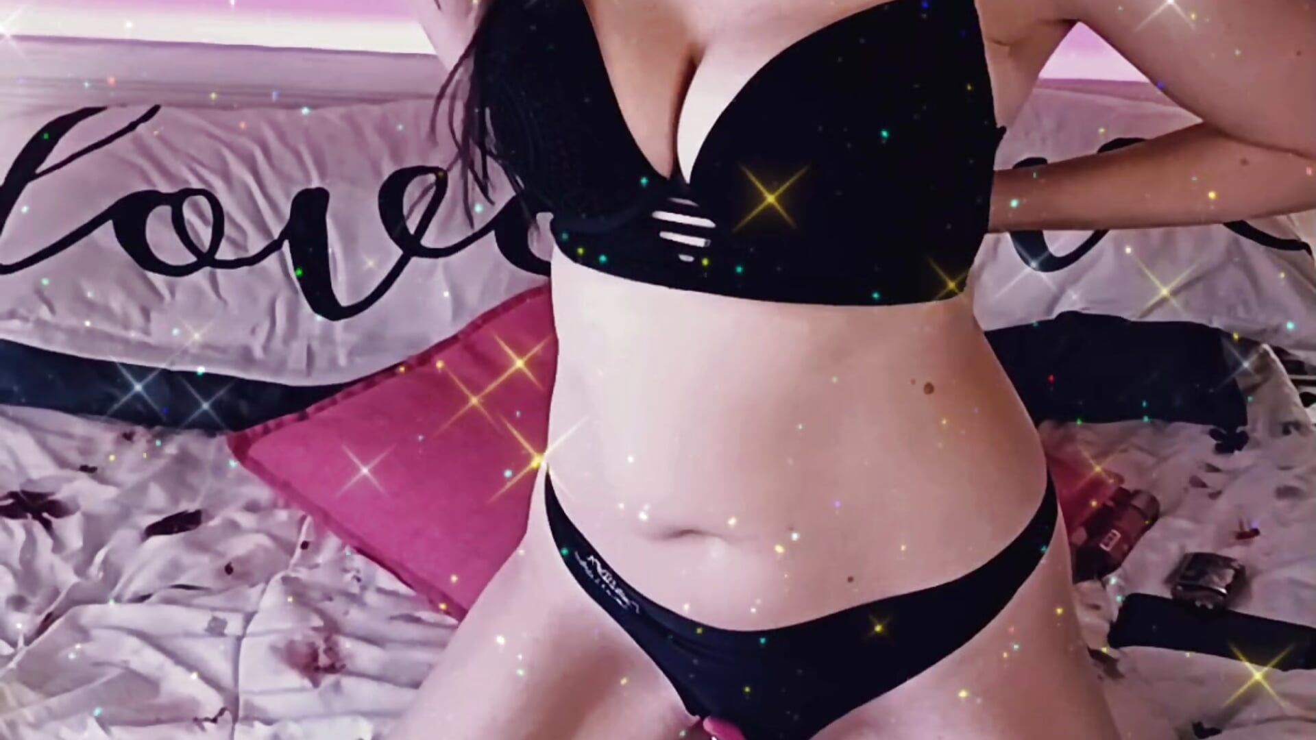 Teaser - vidéo du modèle de showcams ourjourneyxoxoxo