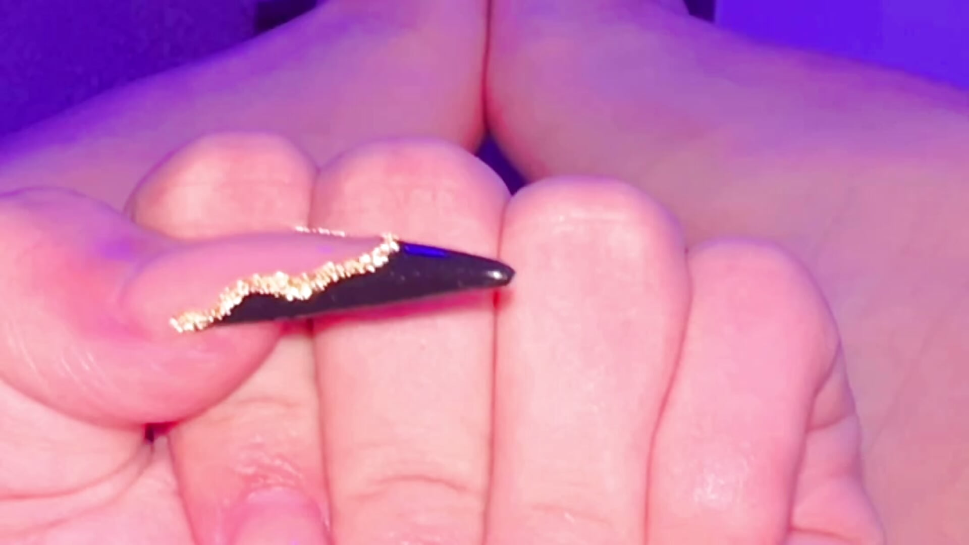 Feed🔥 - video by Angeles_Busst cam model