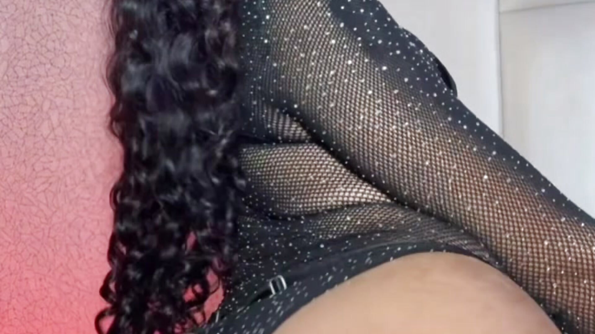 Oil dance on the ass twerking