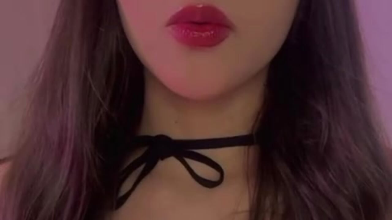 Trick or treat? 🫣 - video av sophi_lii cam model