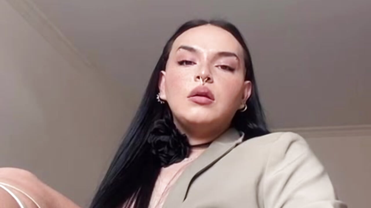 Im Angel bby! - video by Angel-Fox- cam model