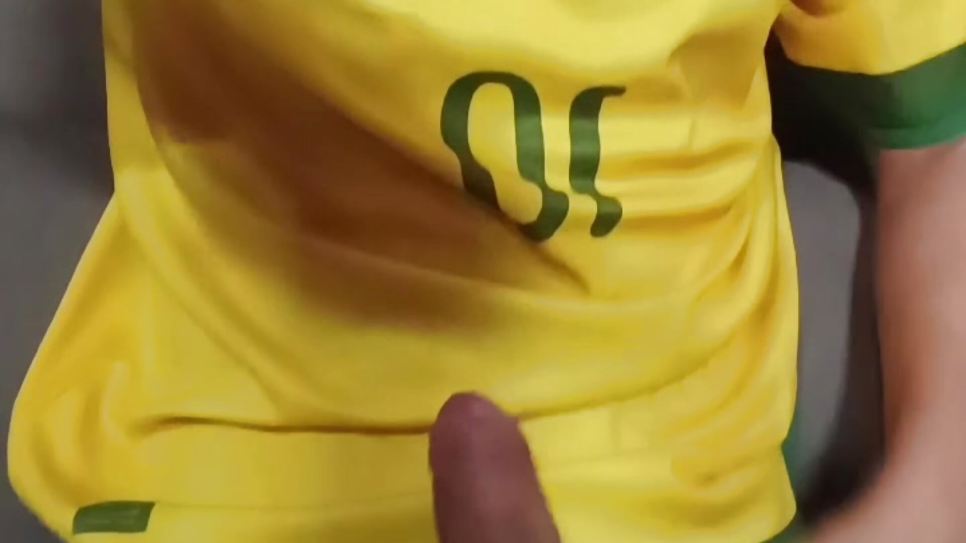 Aqui é o Brasil 😈🇧🇷 - video by novinho_mcz cam model