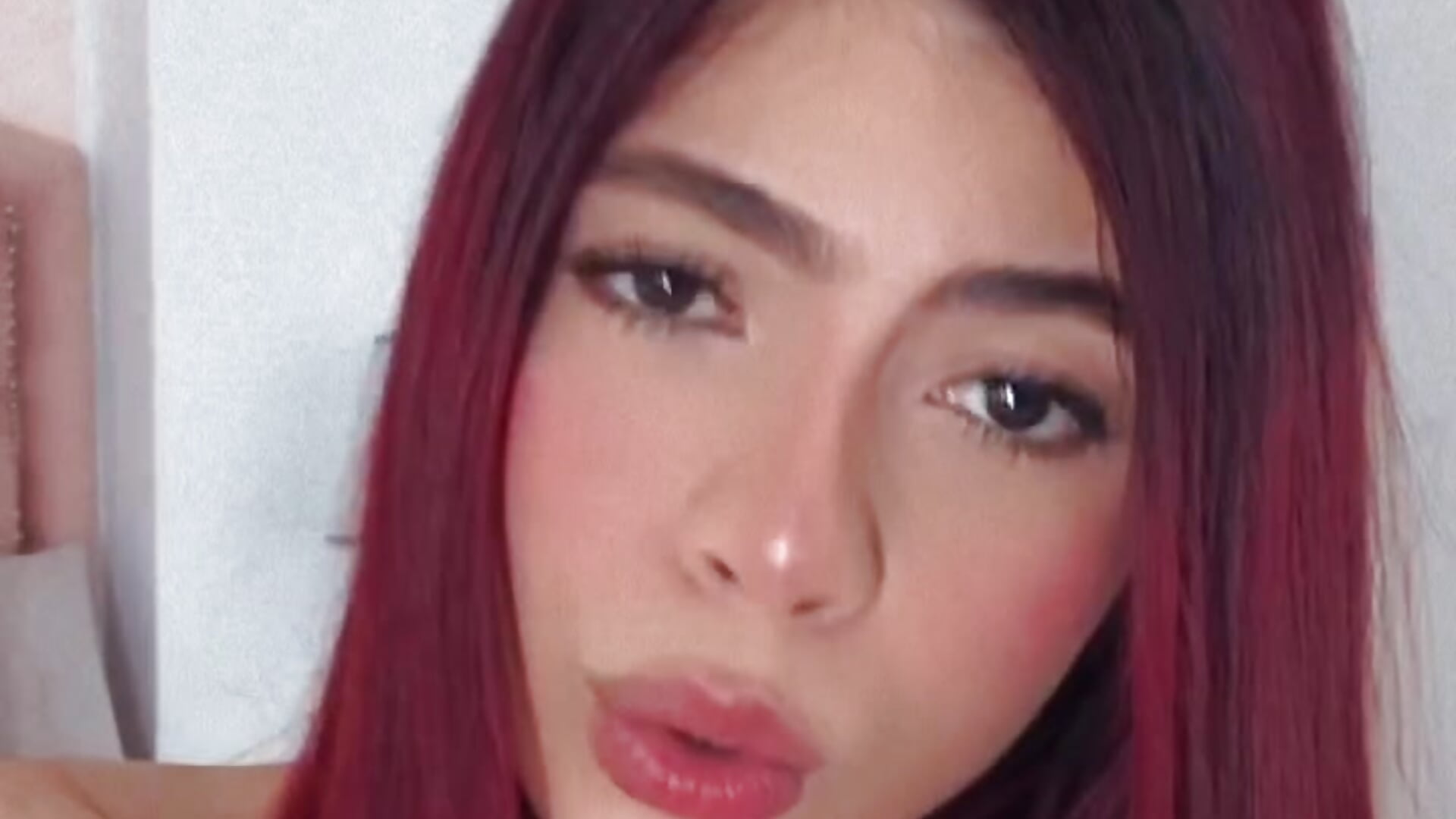 Sexy red 💋 – video af Kendall__Fox cam-model