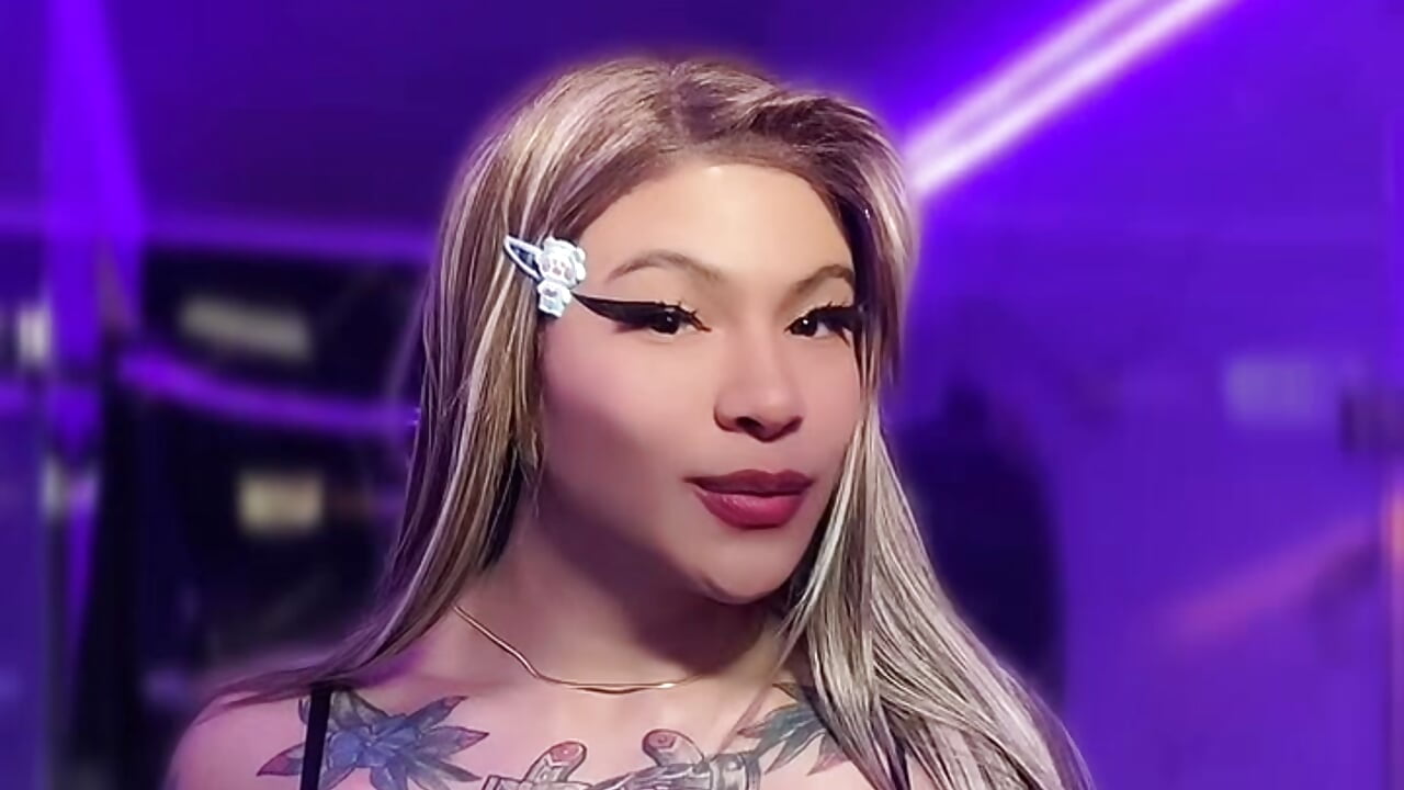 OMG Yeahhhhh kiss kiss - video by REBECA_VALENTINE cam model