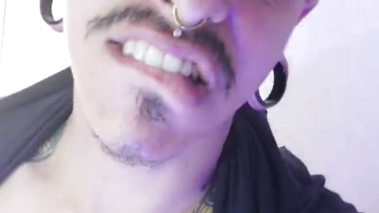 Kneel for your Master - vidéo du modèle de showcams kaletattoo