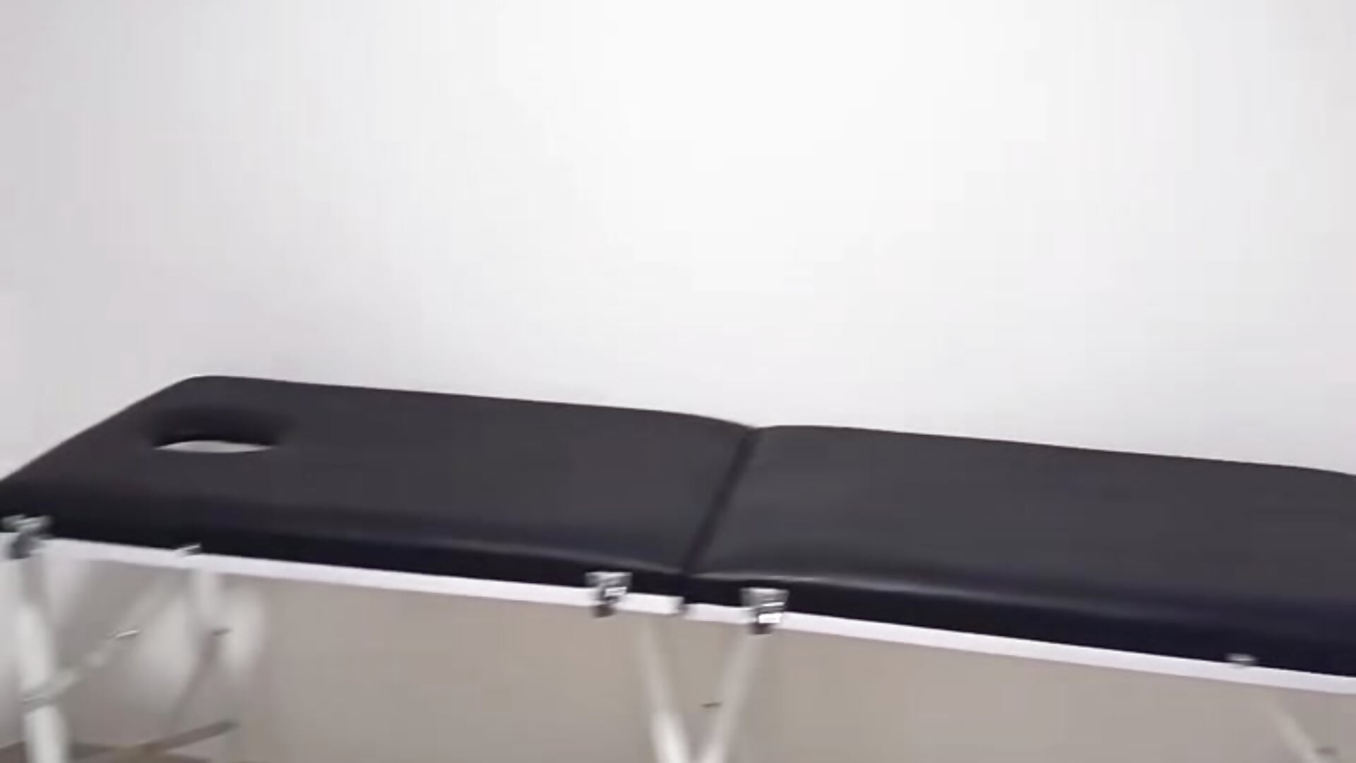 THIS IS THE SPACE I AM BUILDING FOR MY OWN PIERCING LOCATION! - vidéo du modèle de showcams kaletattoo