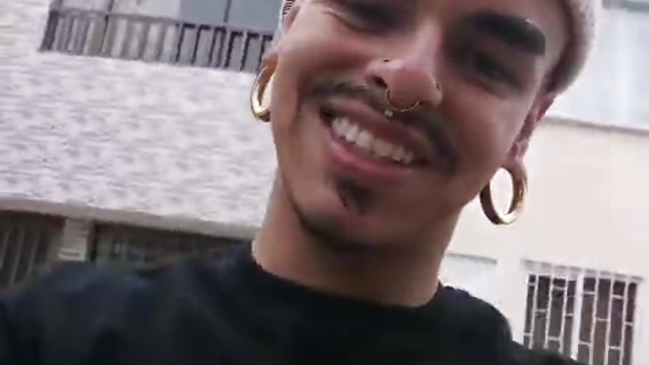 One day with your Master - vidéo du modèle de showcams kaletattoo