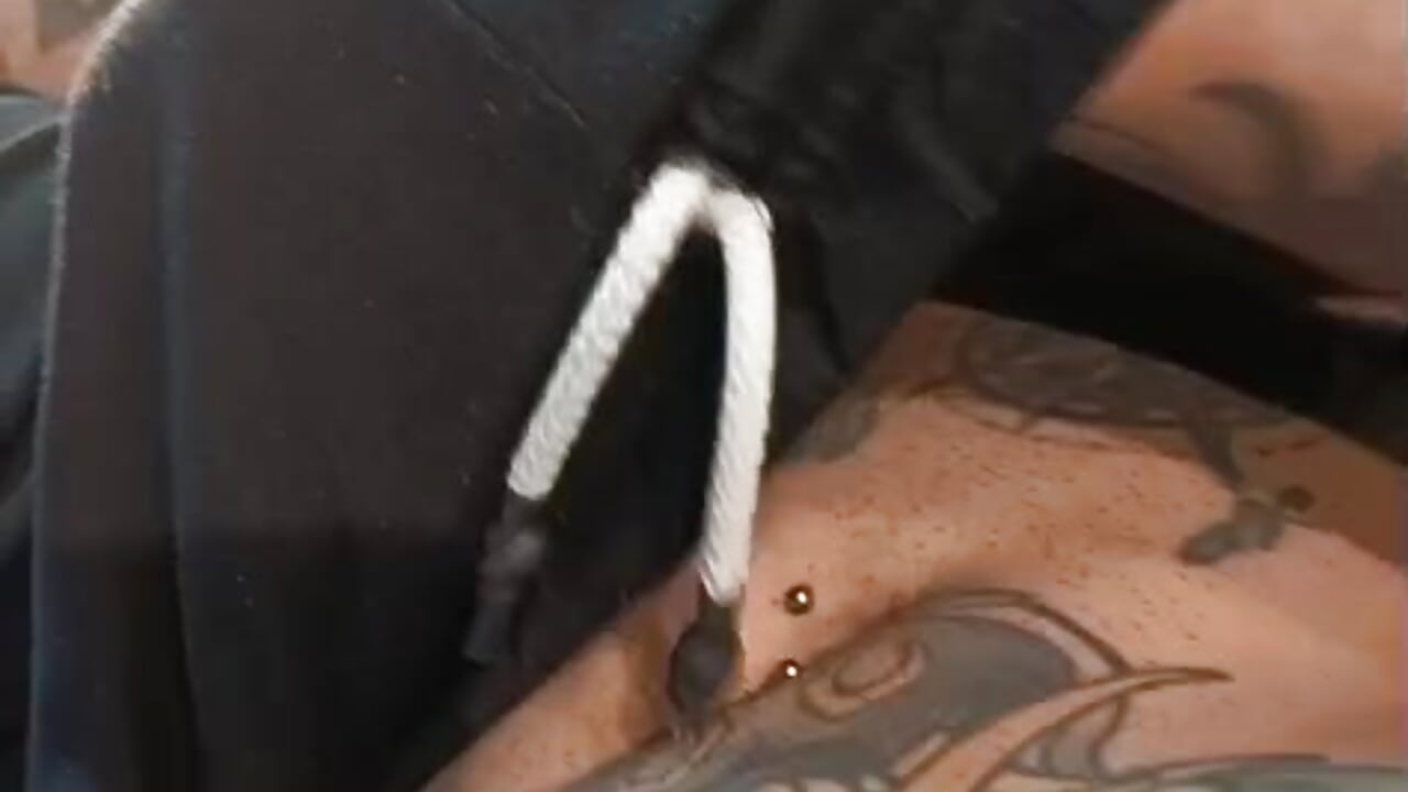 Dare to put it completely hard! 🤤🔥 - vidéo du modèle de showcams kaletattoo