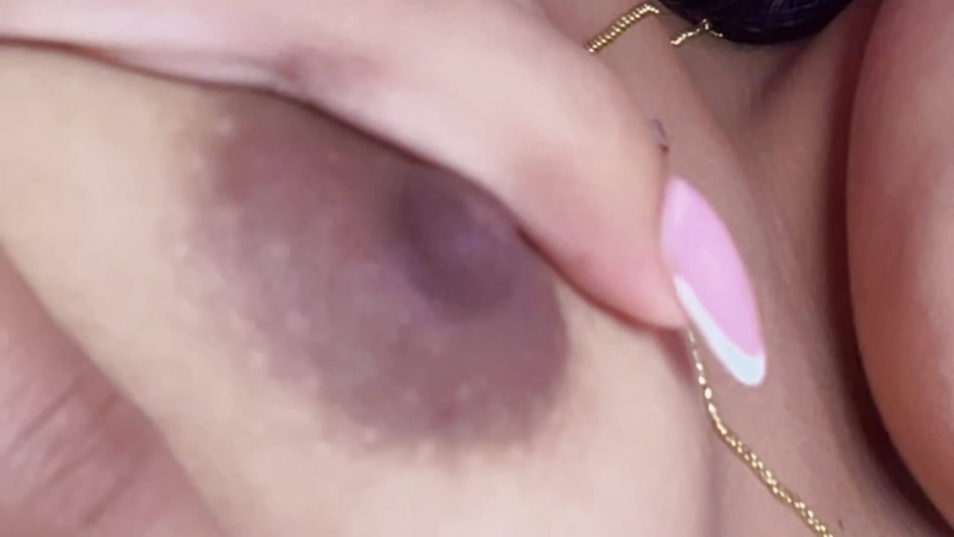 A real bitch - clip cu Mia_X1 model videochat