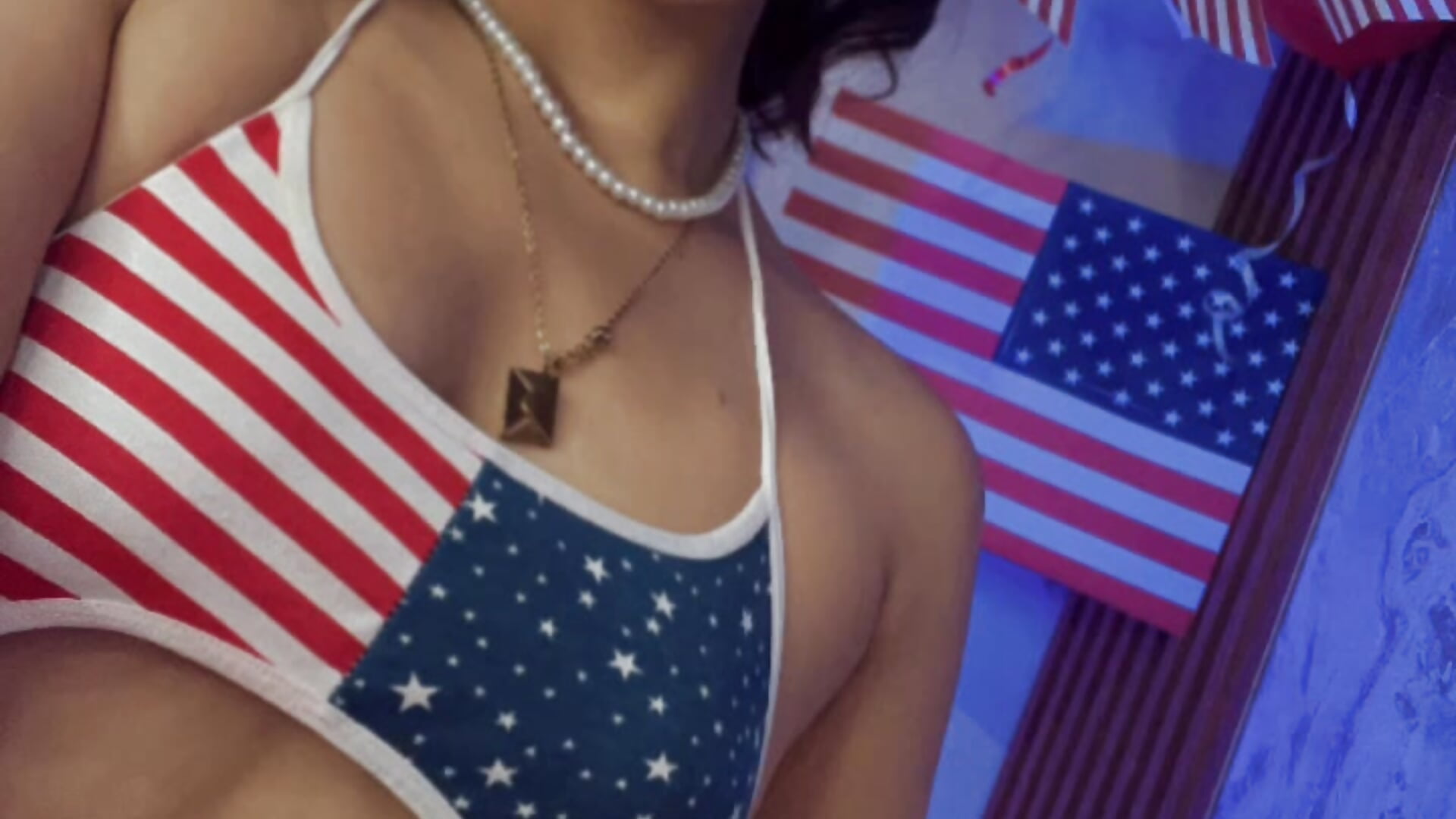 4Julio💙🤍❤️ - video by vicky__skinny_1 cam model