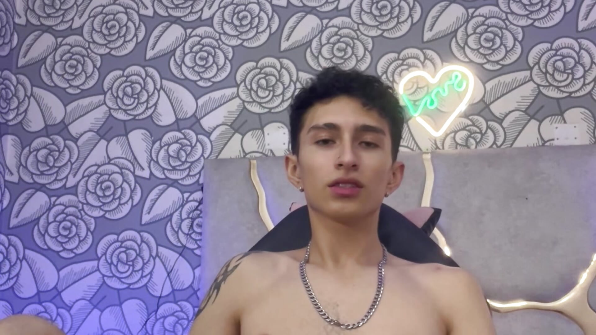 Playing with my DOMI TOY 🍆💦 - Video von iKrofur Cam-Model