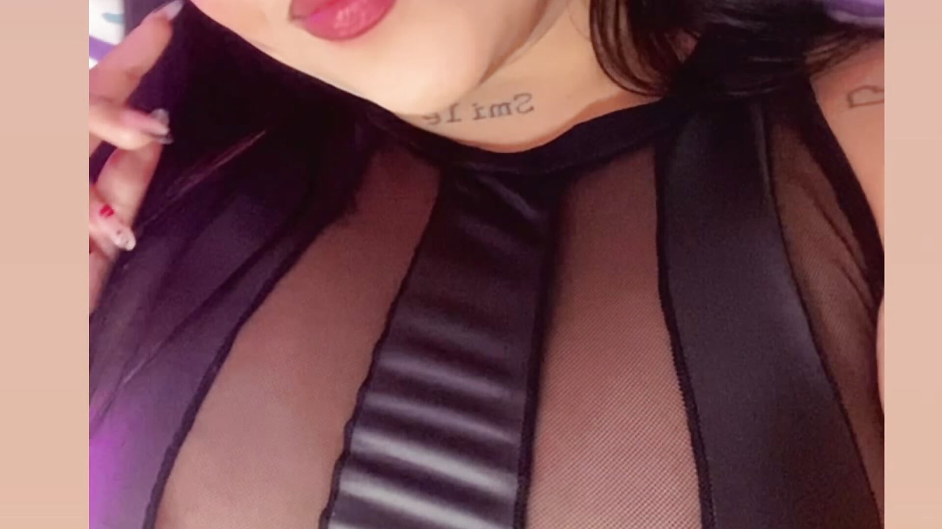 Hot 🥵🫦🥵🥵🥵 - video của người mẫu cam Emily_rivera78