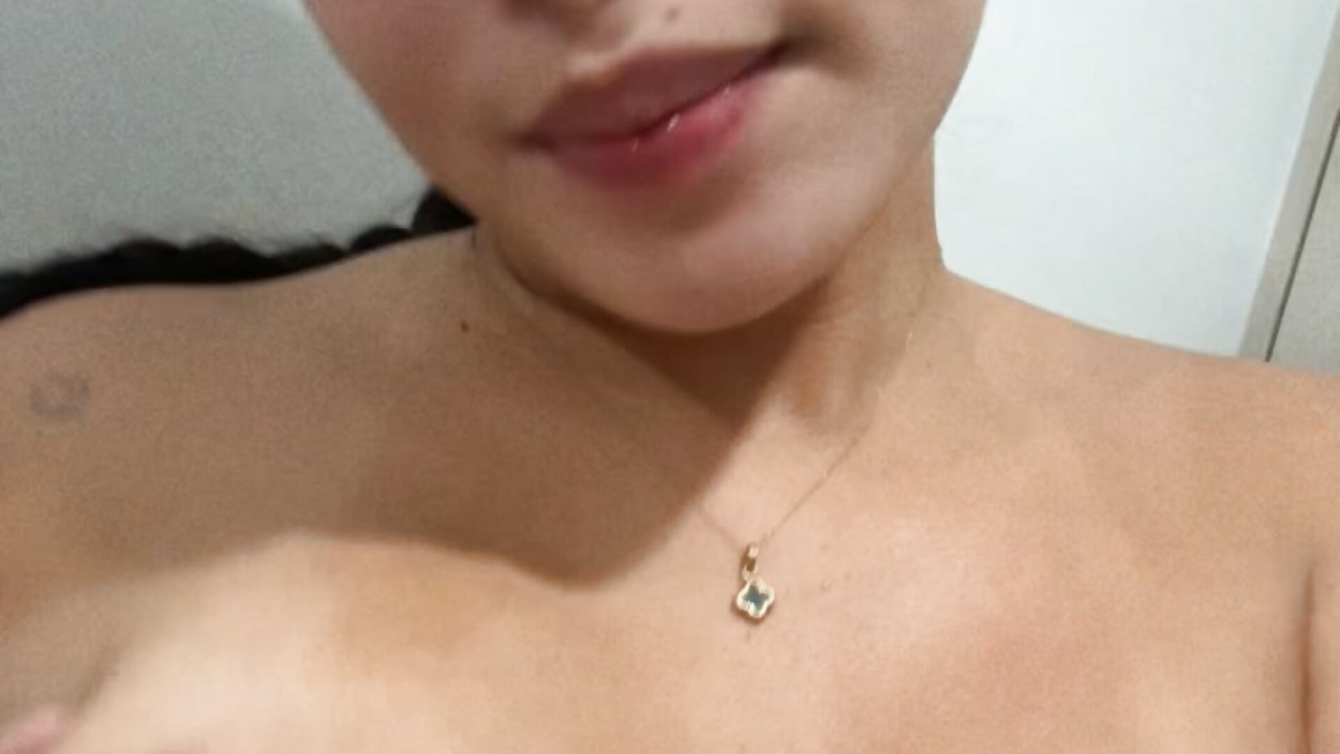 I'll miss you, just wait for me🥰😇 - video oleh model kamera AlessFiore