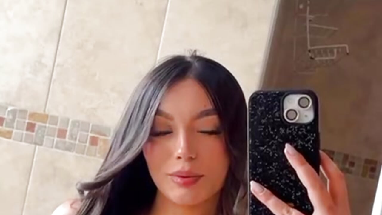 3312 - ElhaThomson 캠 모델의 동영상