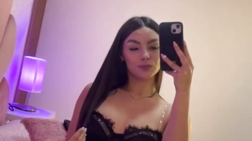 xxx - ElhaThomson 캠 모델의 동영상