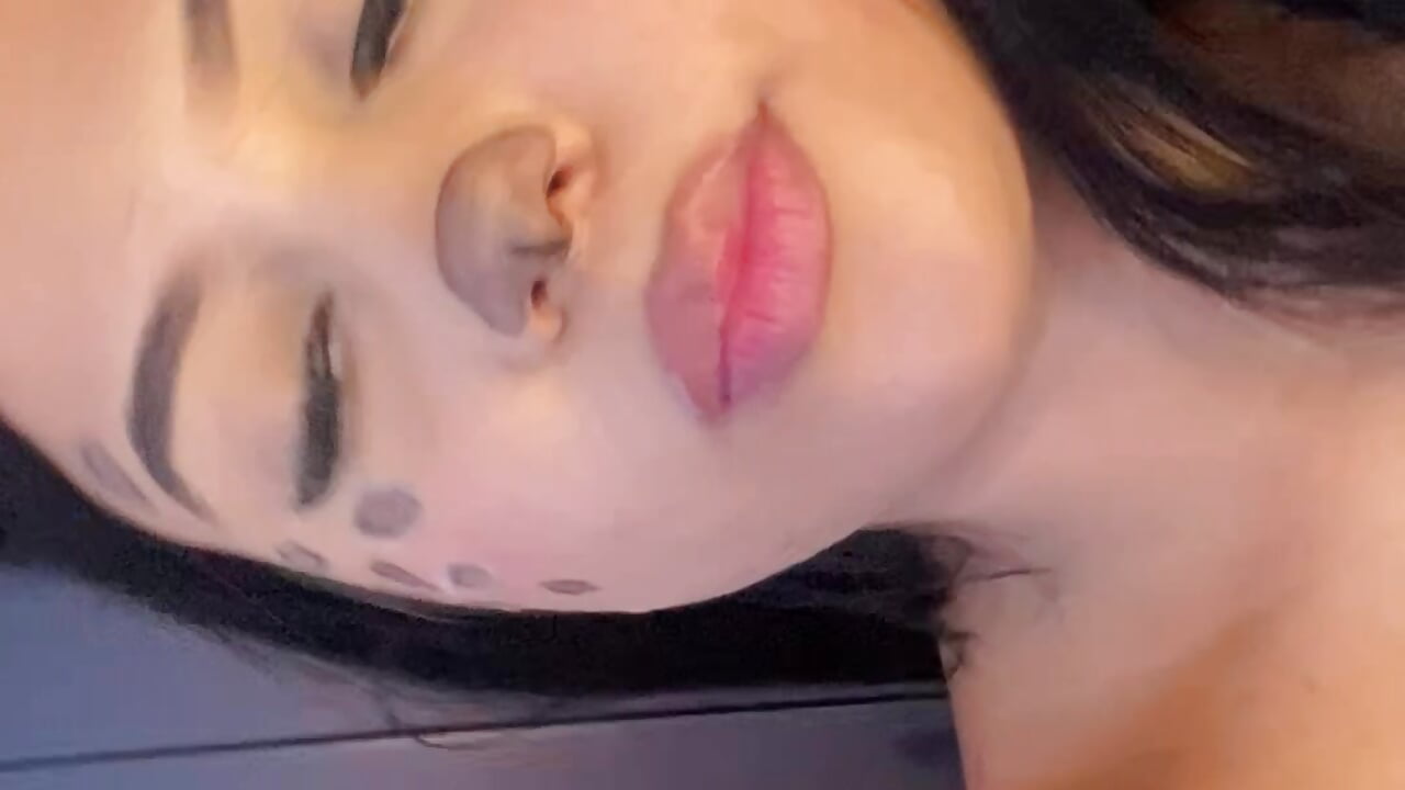 LOOK AT MY MAKEUP - Annita001 캠 모델의 동영상