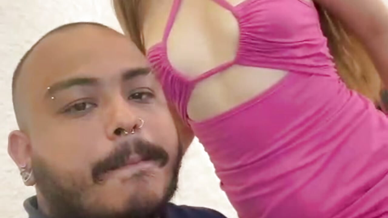 couple cute 💗💕 - video by leda_swan cam model