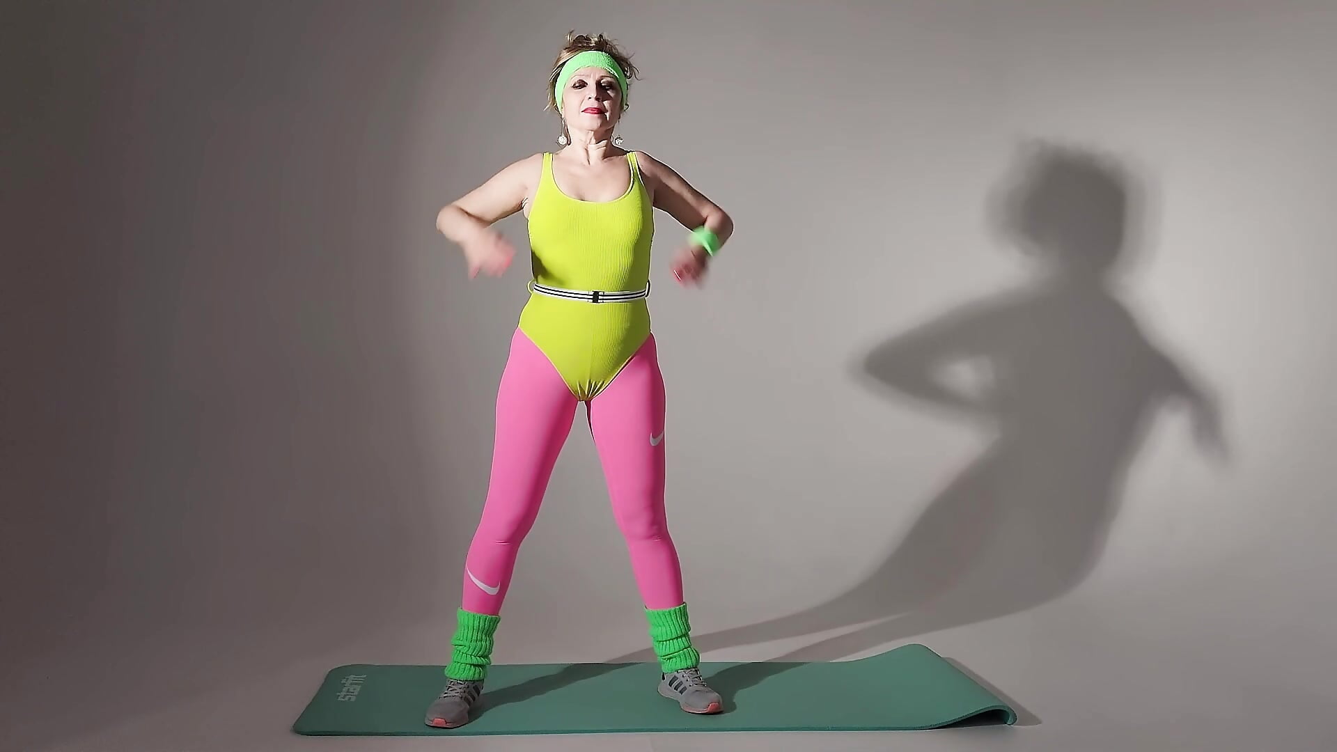 Personal Training With Milena－カメラキャストのMilena_Whityの動画