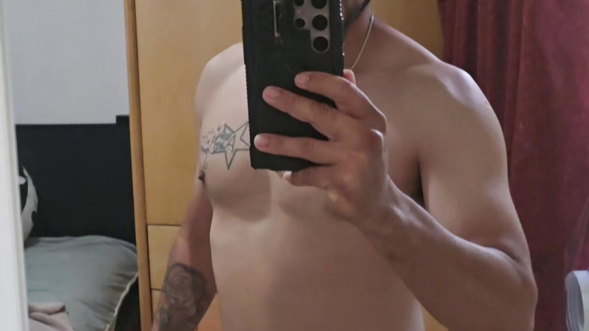 Love - video by jucarihr cam model