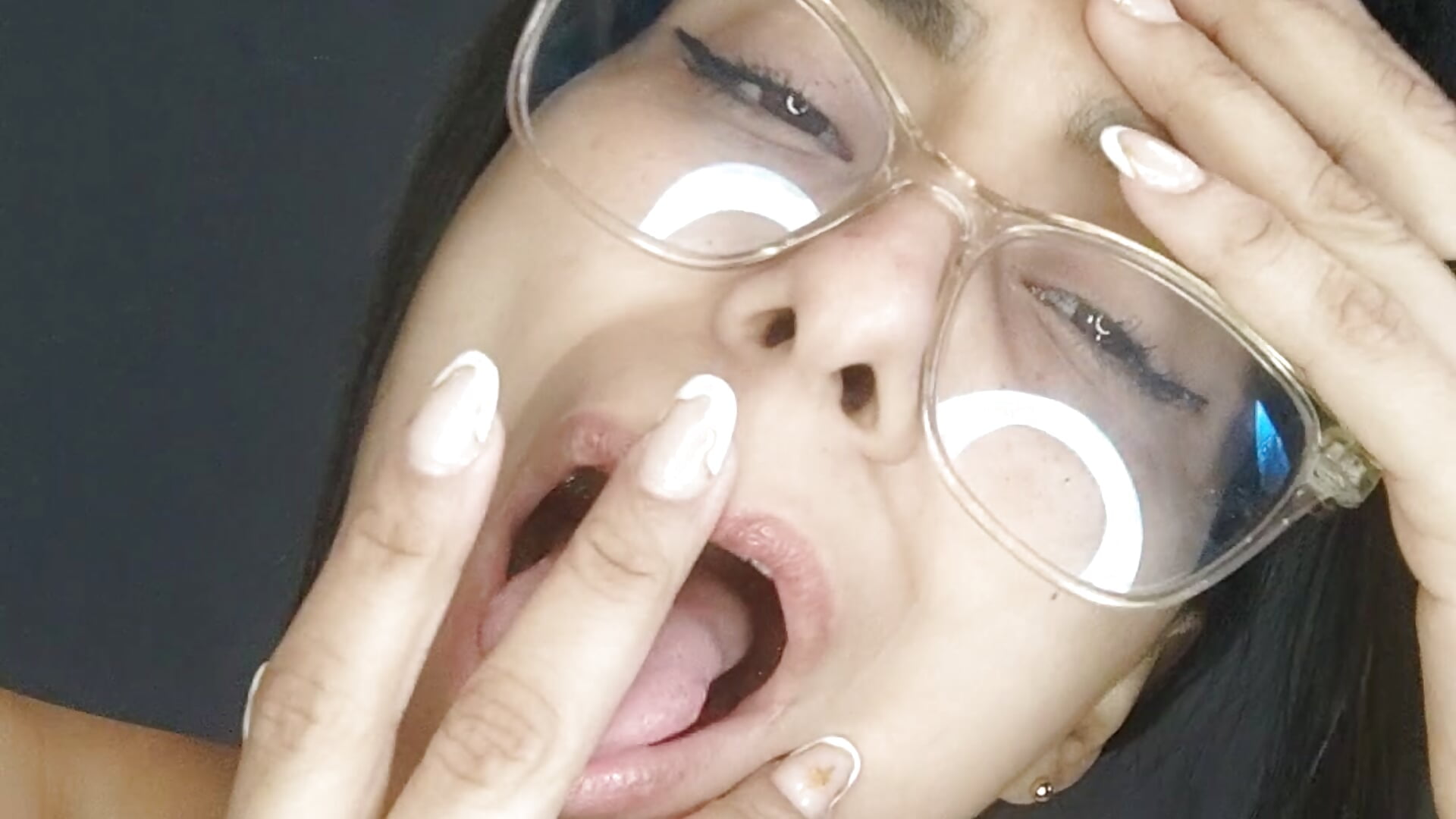 Smile always - video by PamelaaPonce cam model