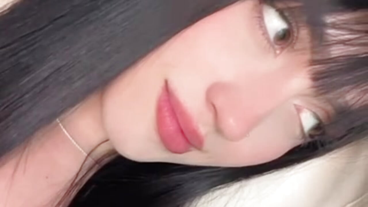 kiss - video by Melody_rousse_ cam model