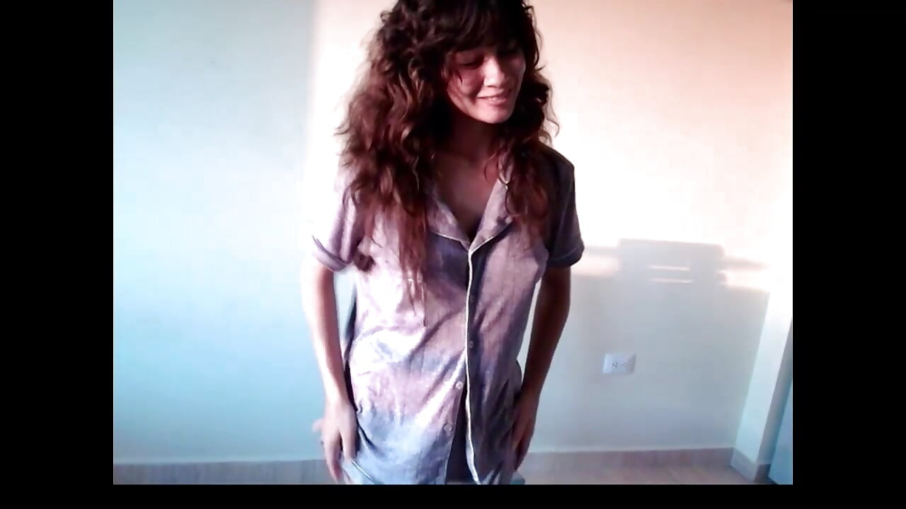 kiss - video by olivia5083 cam model