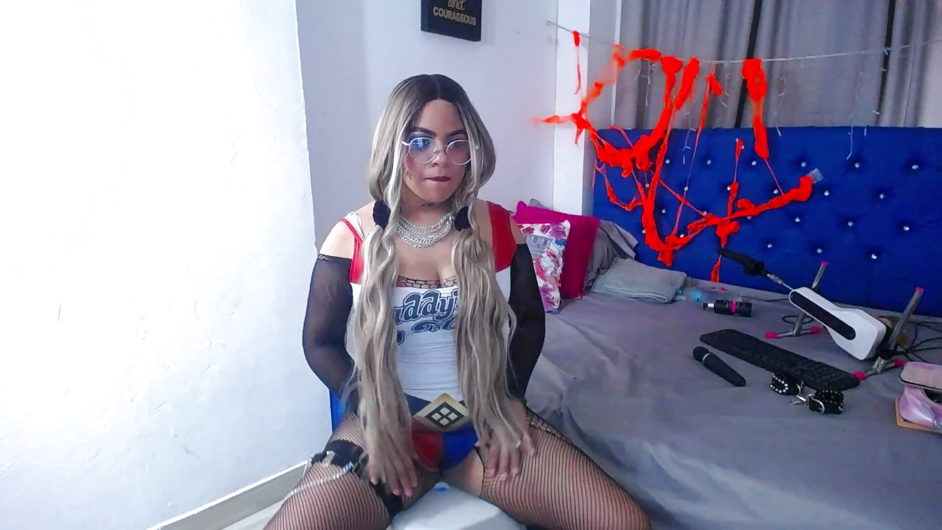 Harley is looking for her Joker to FCK - video by hornny_cougar cam model