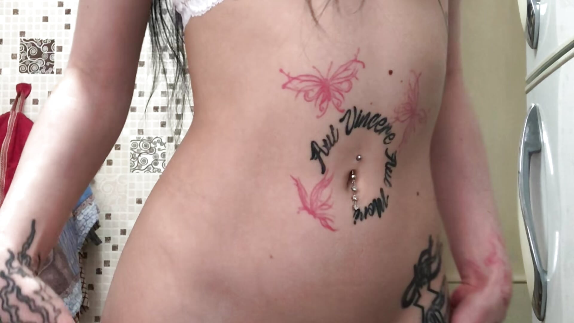 Solo pussy play - video by RussNocturnal cam model