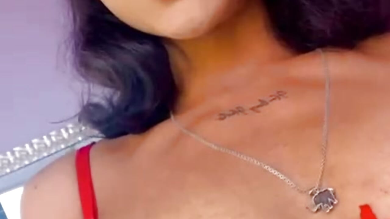 How about a delicious day together, sweating and moaning with pleasure? - відео від вебкаммоделі AliDiaz_