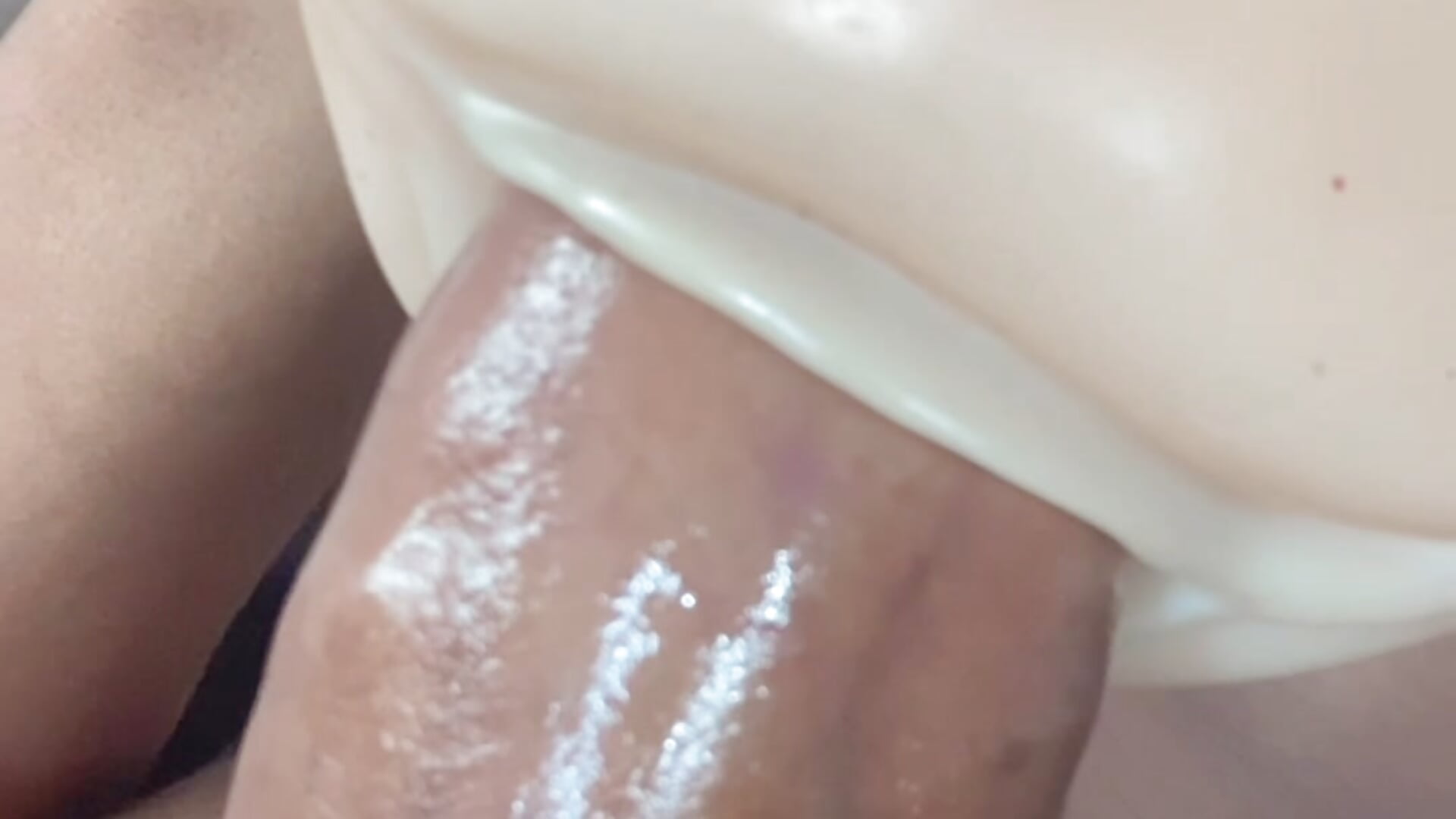 Cum on my toy 🔥🍑