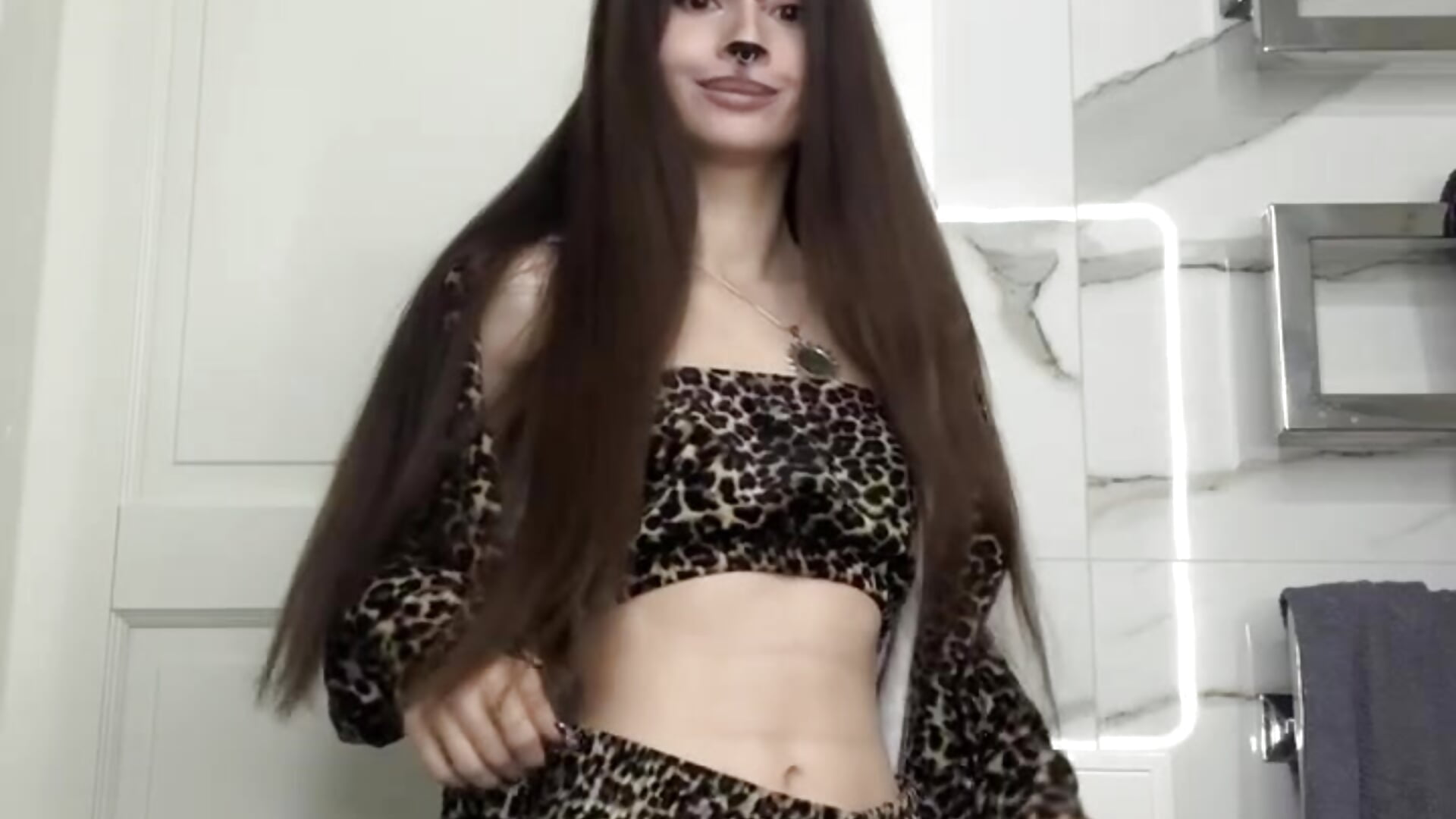 rrr🐆🖤 - video by AmeliaFlares cam model