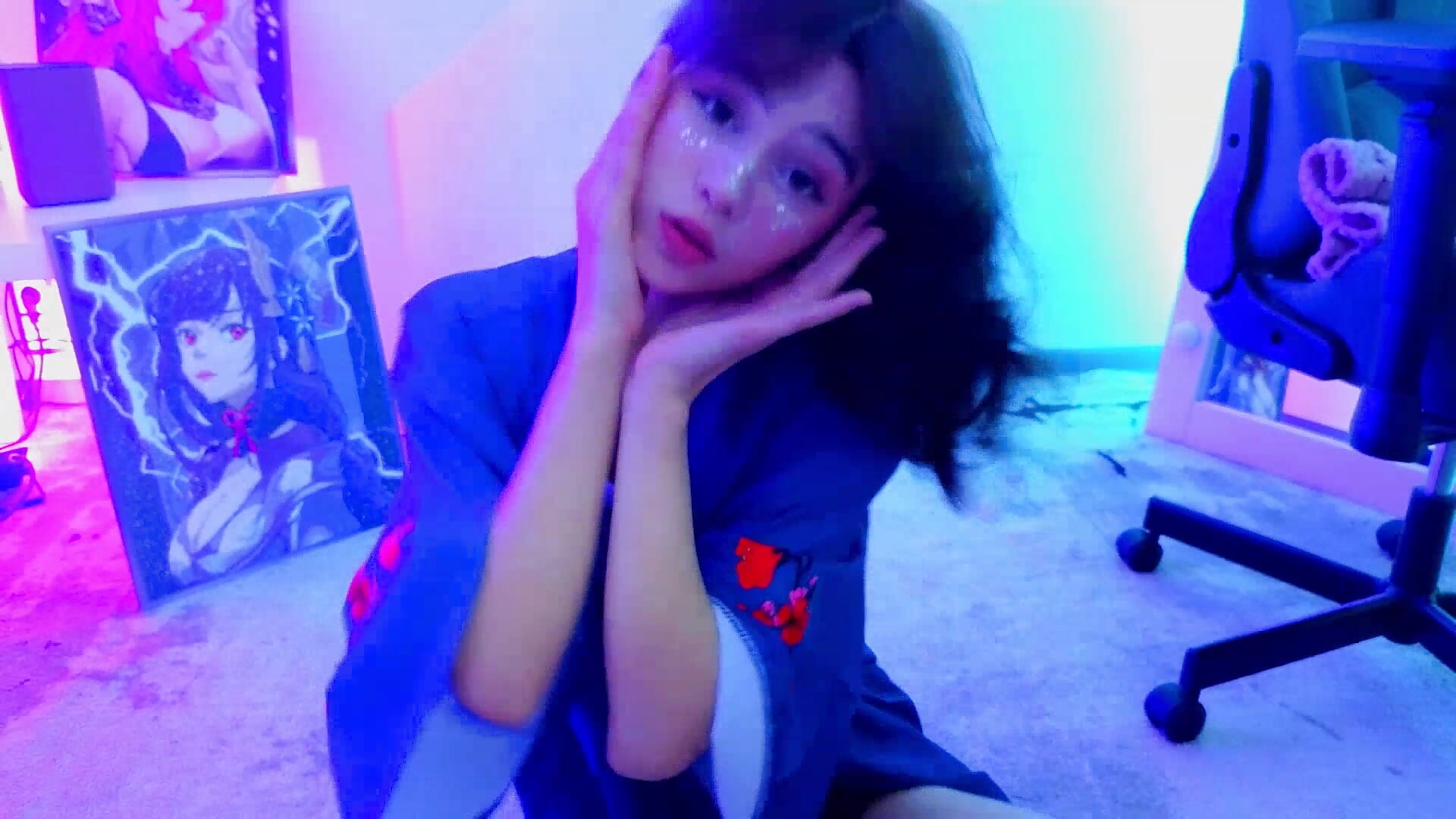 On the Floor, Like on a Cloud - video by Hotary_Yuko cam model