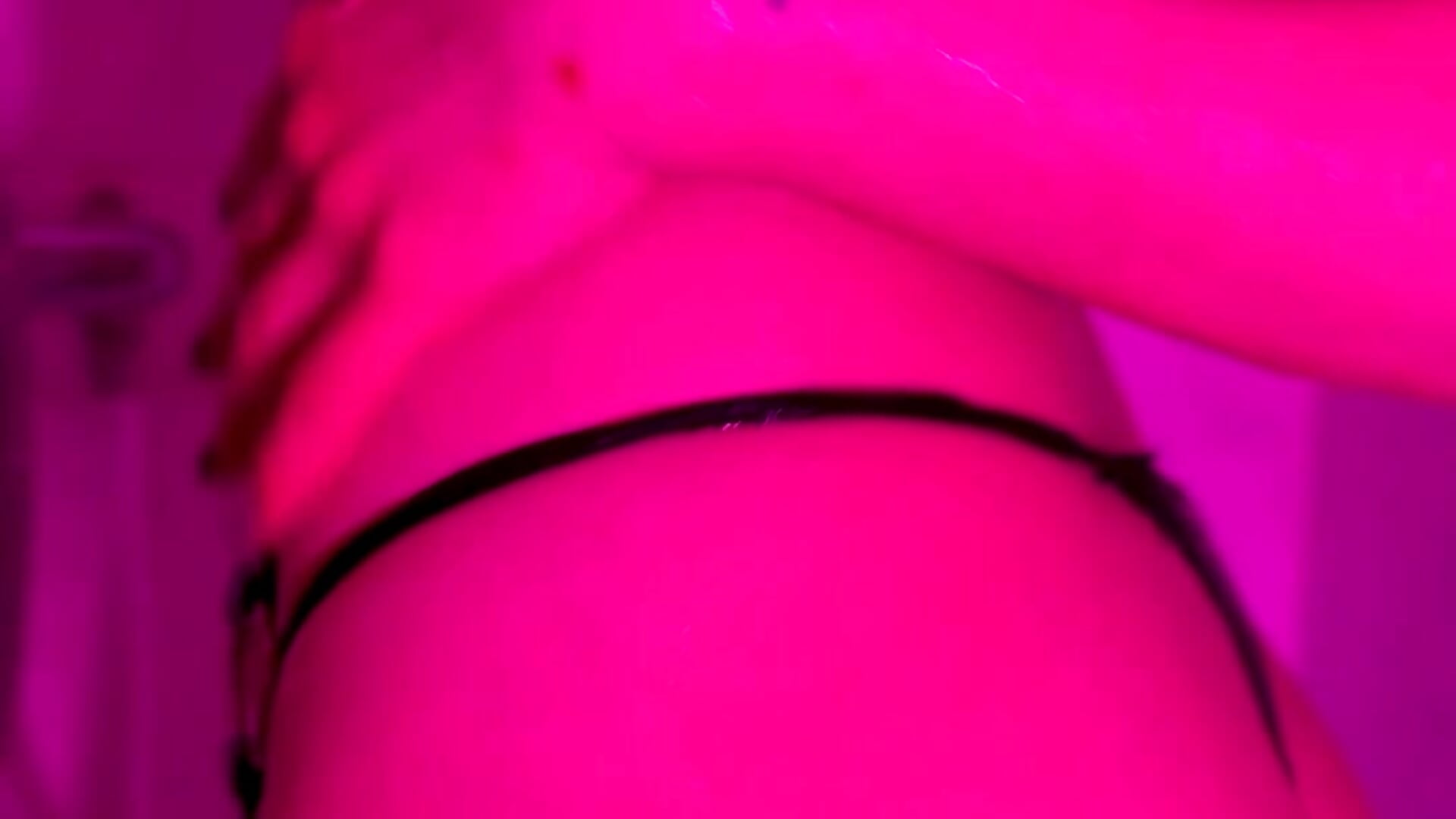 look how wet I am!!Let's do it in the shower