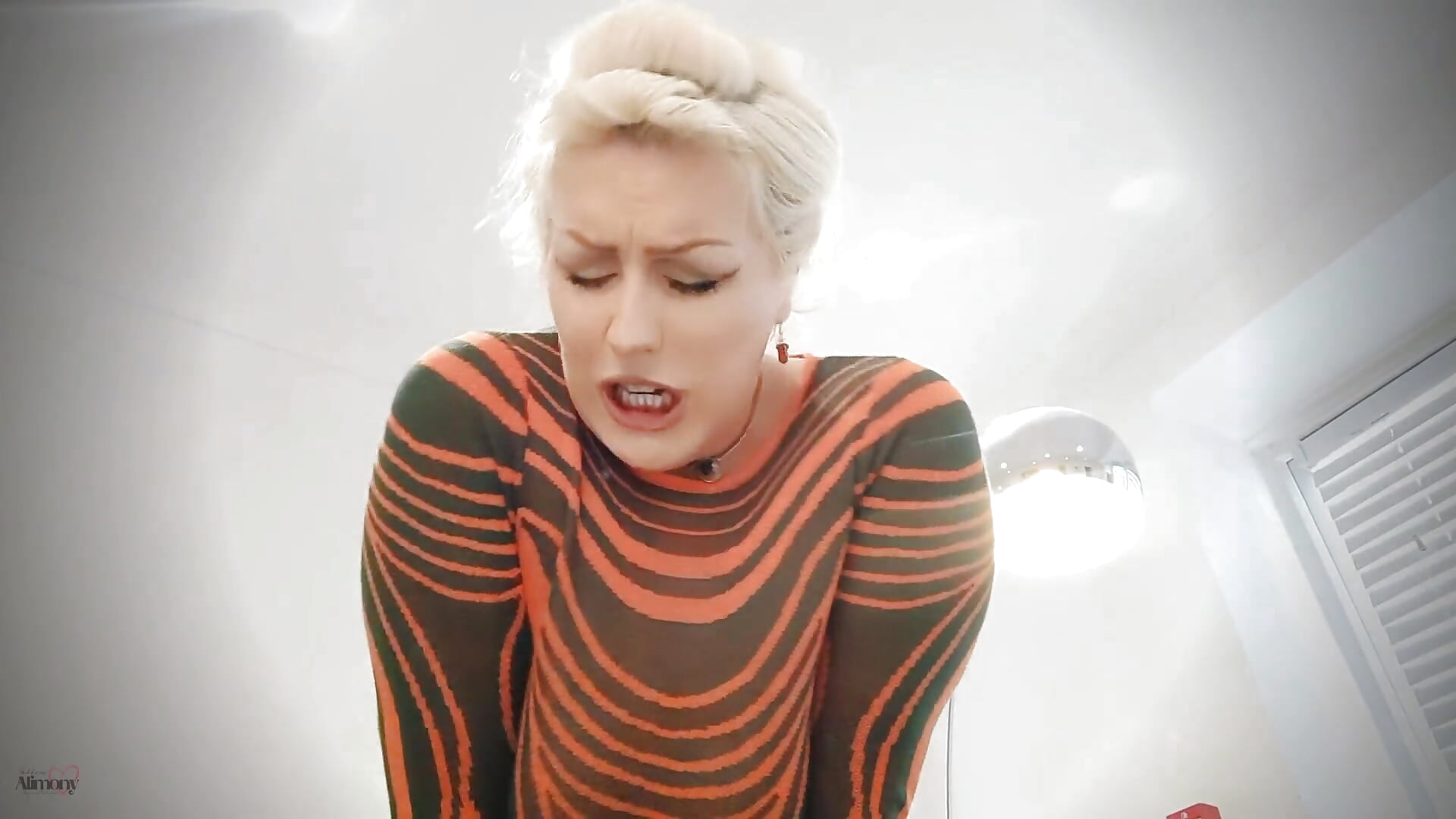 STEP-MOMMY SECRET Full Video - video av GoddessAlimony cam-modell