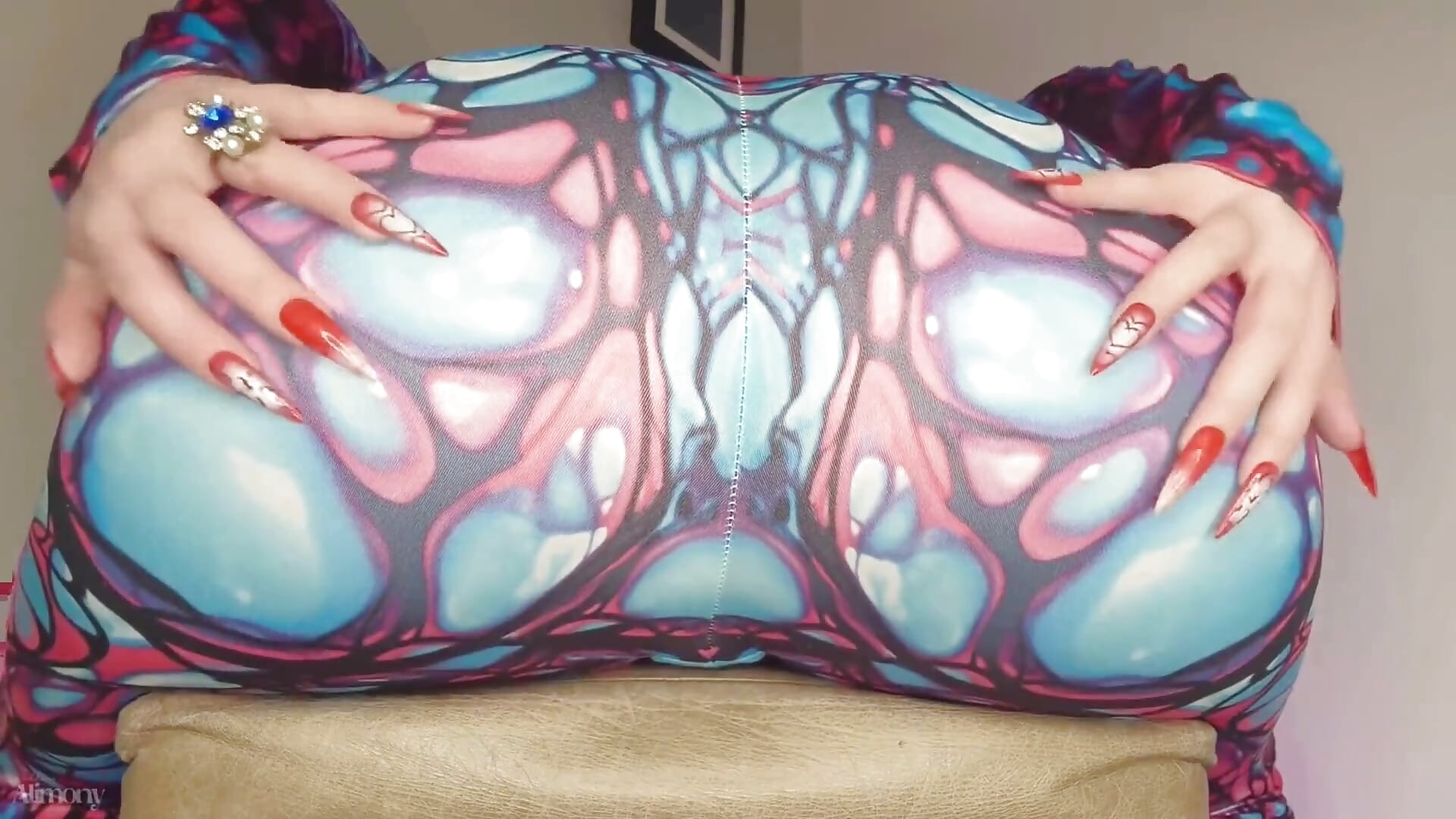 TOO SMALL FOR MY ASS TRAILER - GoddessAlimony主播的视频