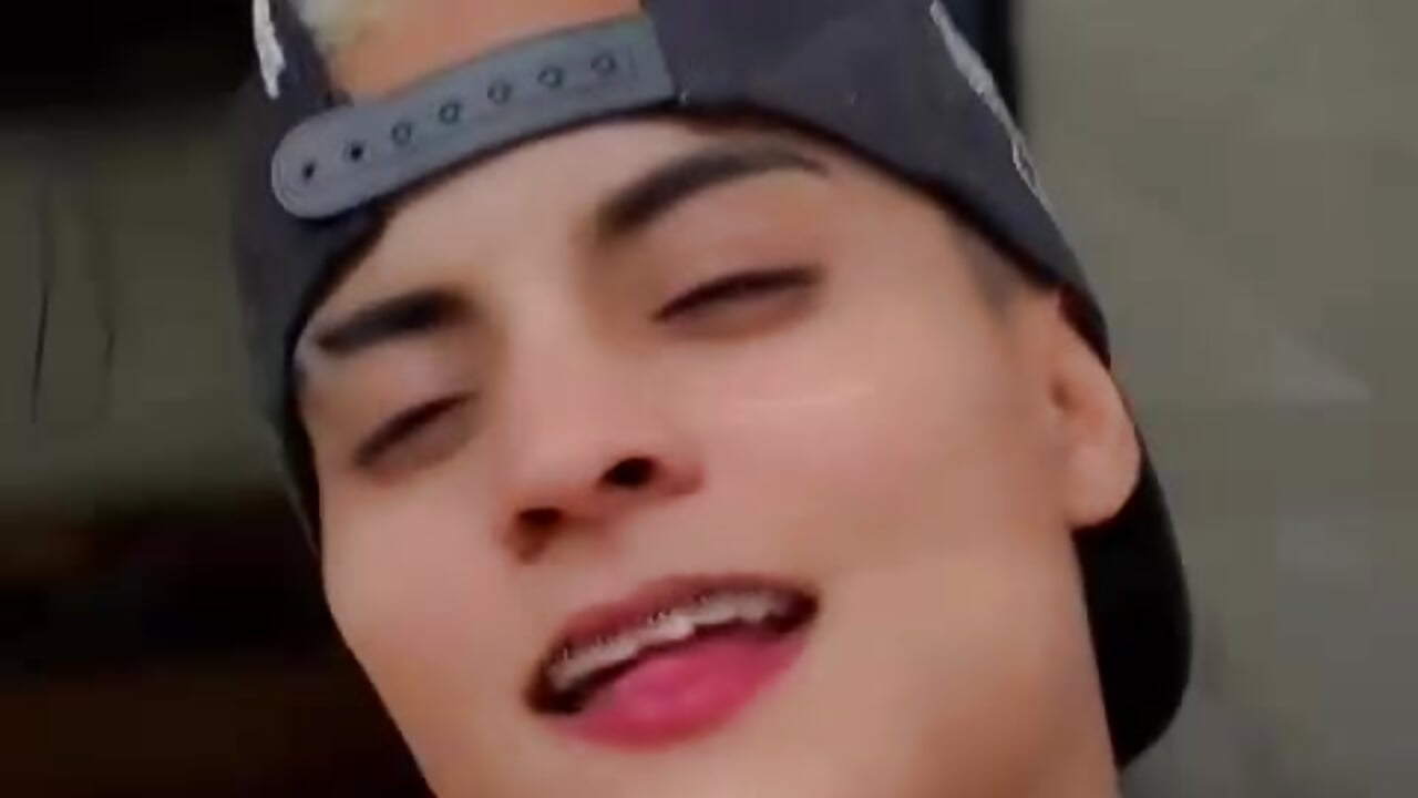 look - วิดีโอโดย Liiamthompson โมเดลแคม