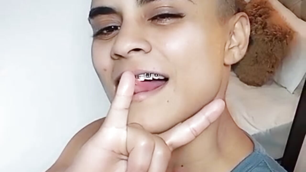 WhatsApp Video 2025-06-02 at 8,22,40 AM - video oleh model kamera Liiamthompson