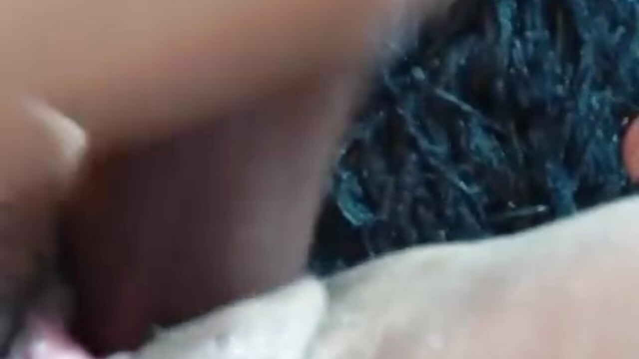 WhatsApp Video 2025-04-30 at 5,59,39 AM - video oleh model kamera Liiamthompson