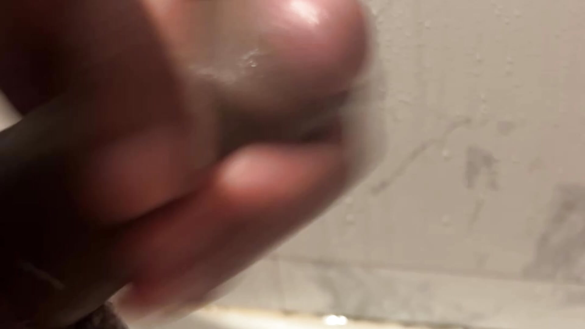 Cum time – video modela na kameri HonedGrub