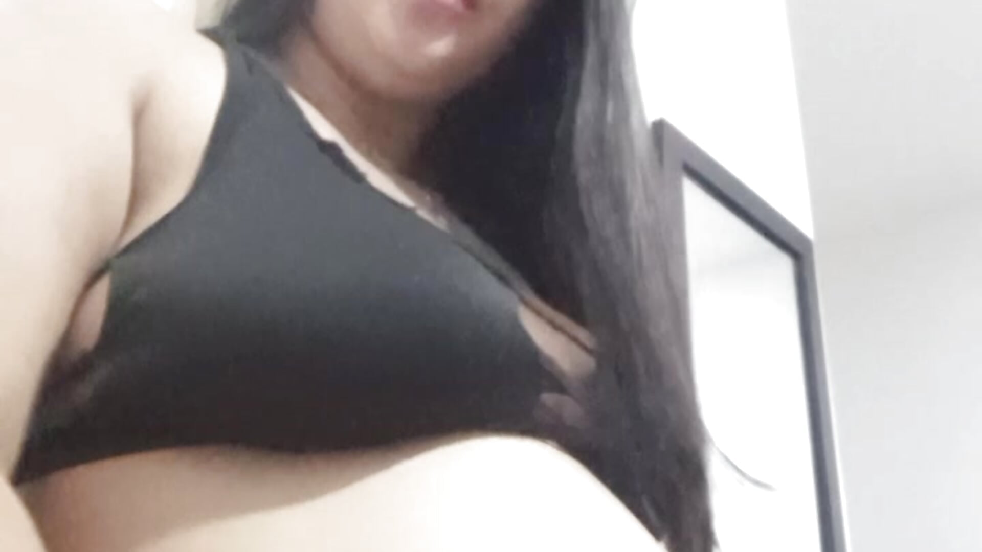 VID20251007202859 - video by kylie_switch2 cam model