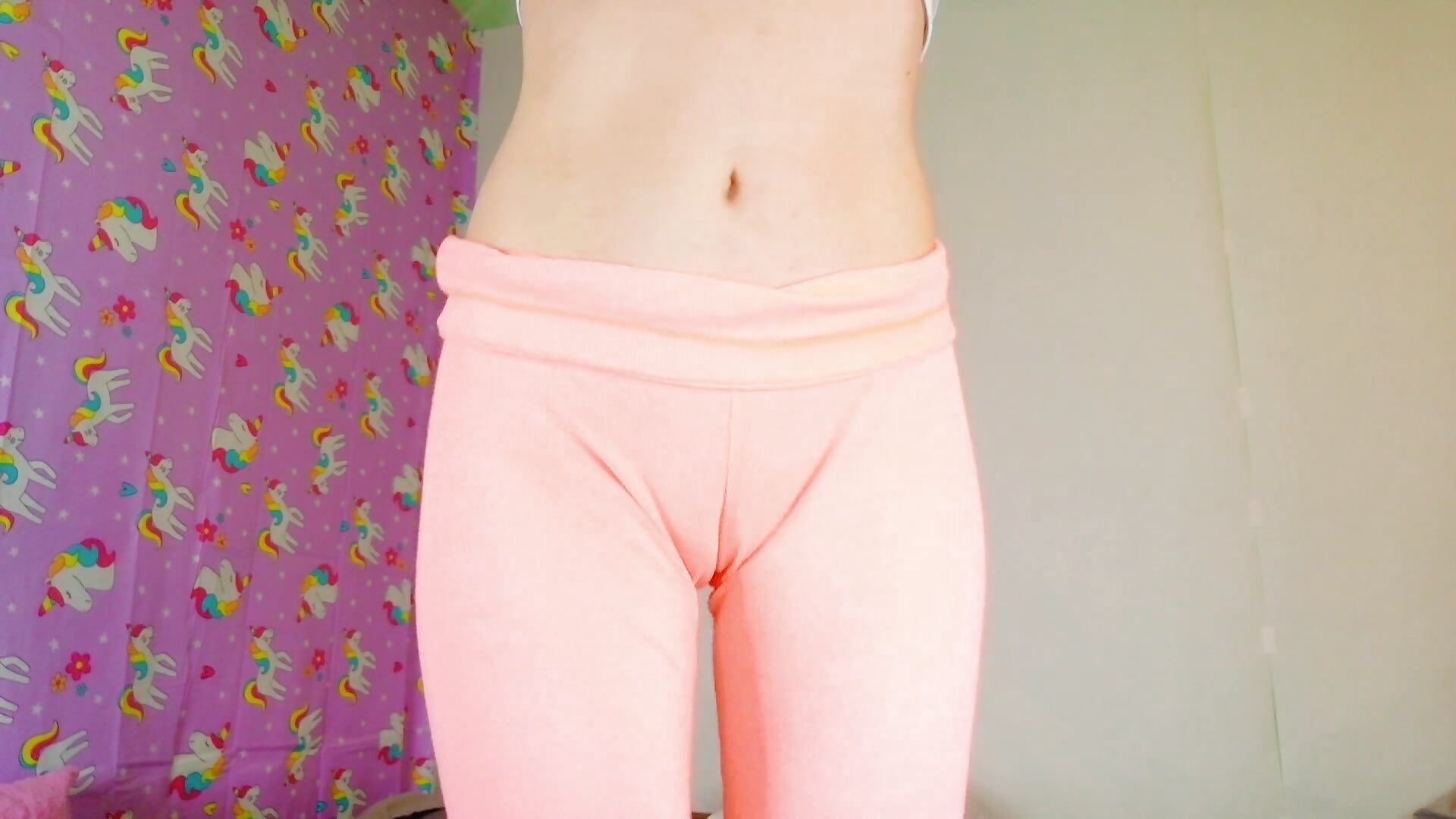 CAMEL TOE PUSSY TWERKING LEGGINGS - відео від вебкаммоделі TwerkingCheerleader