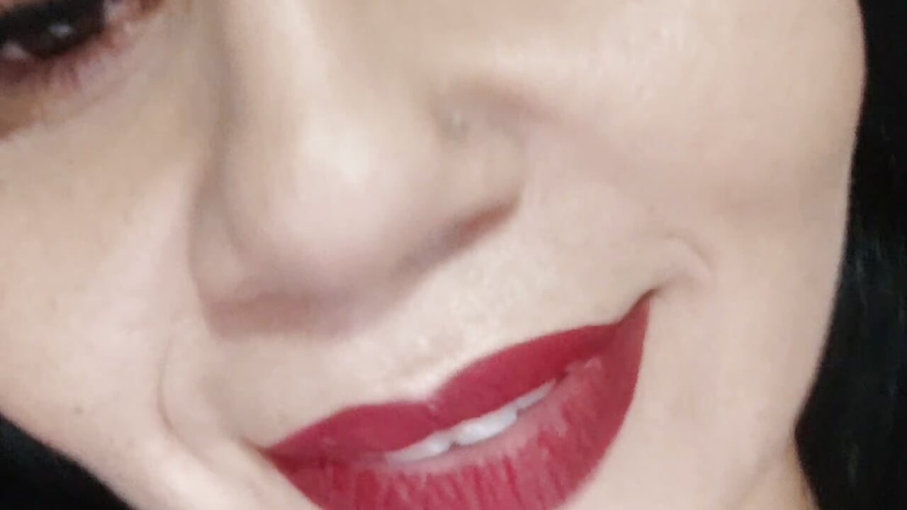 1000781254 - video by Lua_BBW