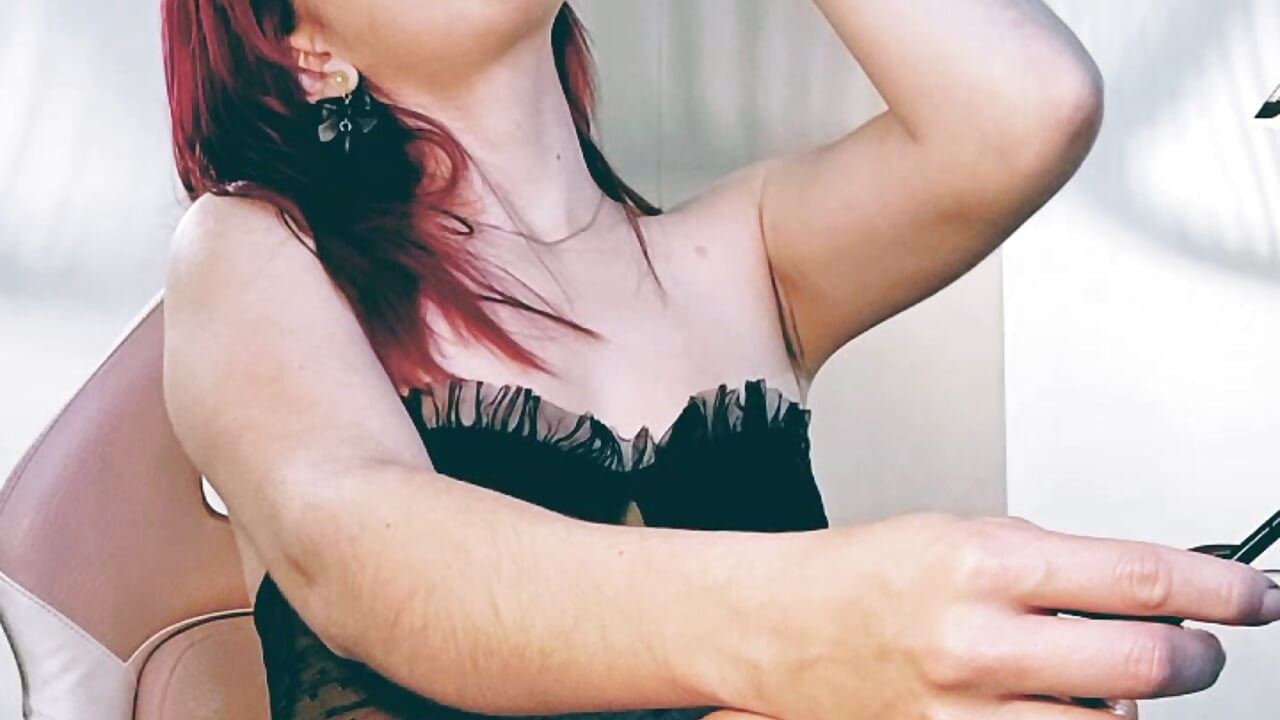 I swear this grape did not suffer!! 😂 - Video von FelicitaSweet Cam-Model