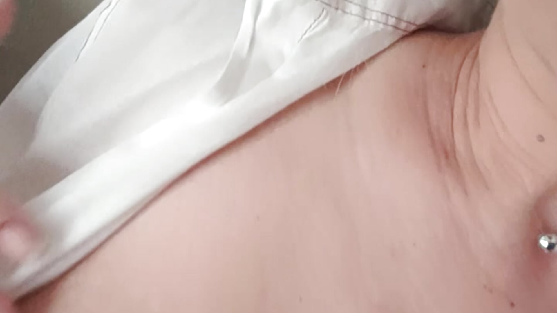 A little tease - Video von Elly_Fr Cam-Model