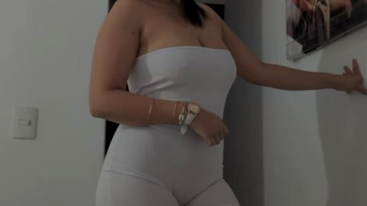 🫦 - vídeo de Lia_Guzman modelo de câmara