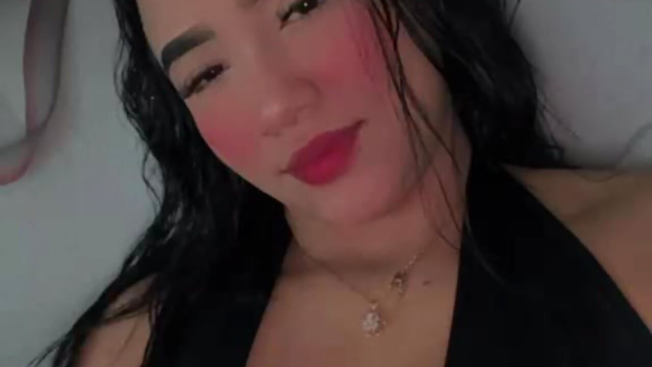 Warming up… want to watch? 🔥 - video by Lia_Guzman cam model