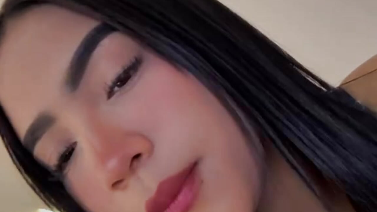 ♥♥ - vídeo de Lia_Guzman modelo de câmara