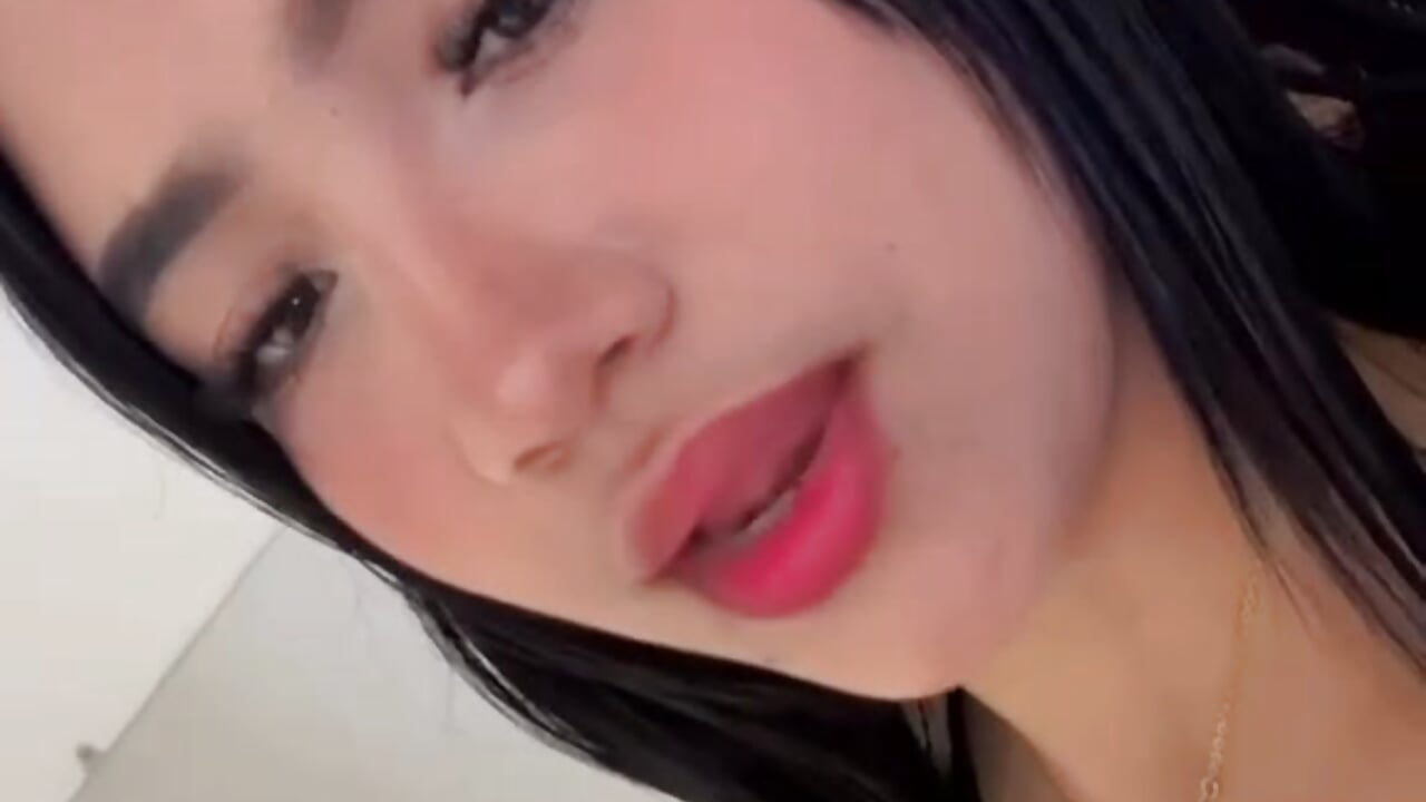 What do you think? - video by Lia_Guzman cam model