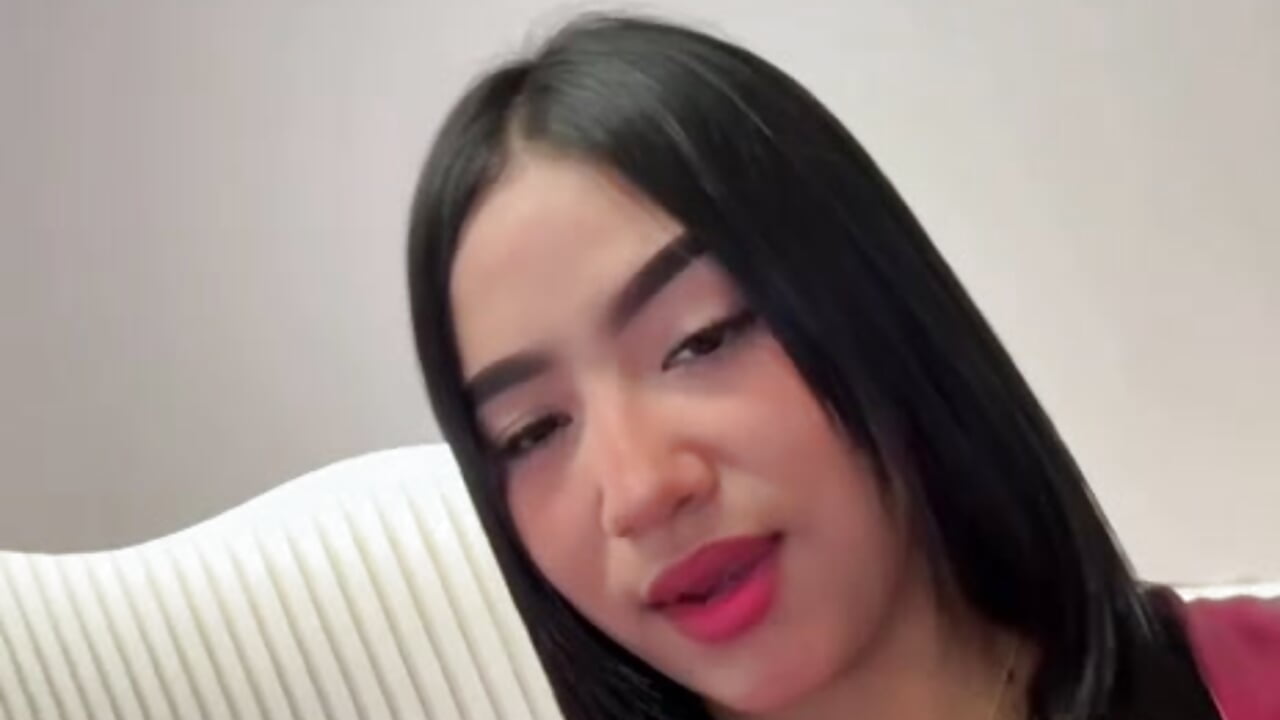 🥵 - video av Lia_Guzman cam model