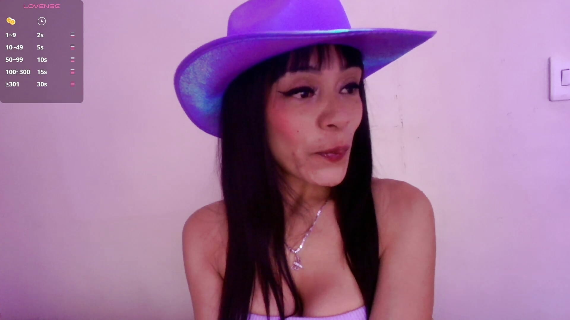 ♥ - video by Raichell_ cam model